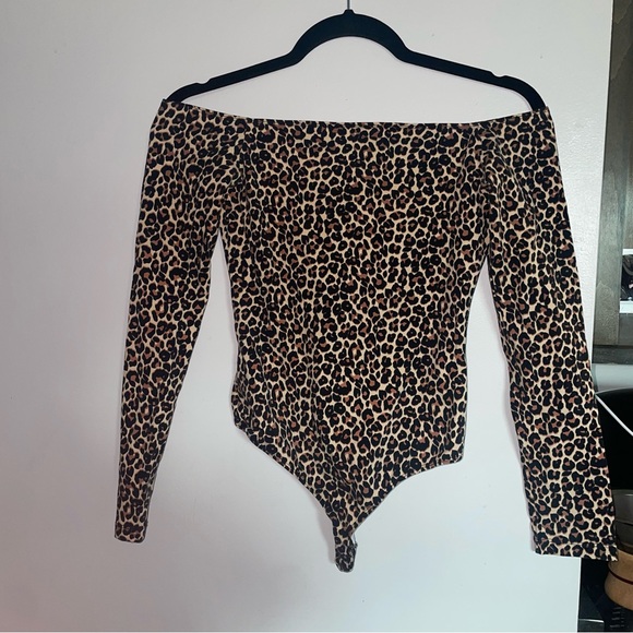American Apparel Off Shoulder Leopard Body Suit 🐆 - Picture 3 of 3